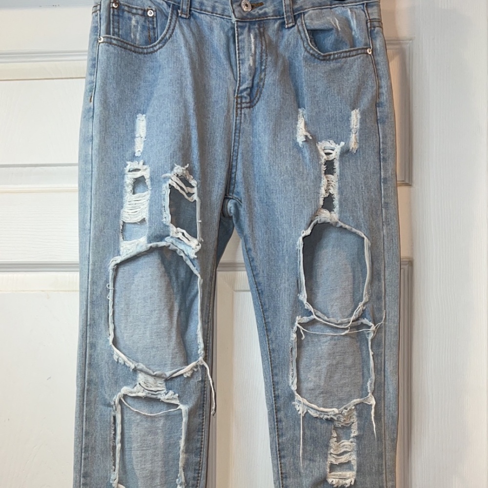 Light Holey Jeans